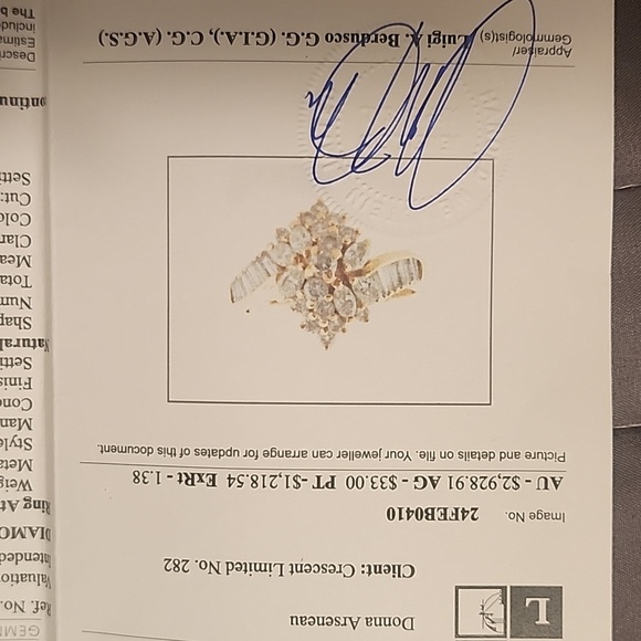 Diamond cluster design ring. - Picture 9 of 11